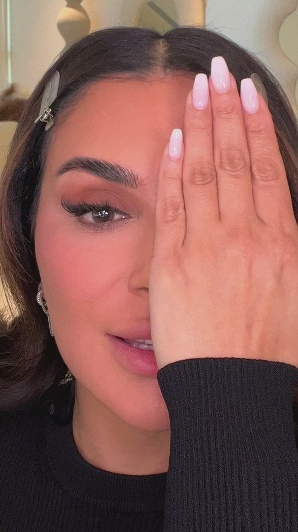 Easy Blur Natural Airbrush Foundation with Niacinamide - Image 3