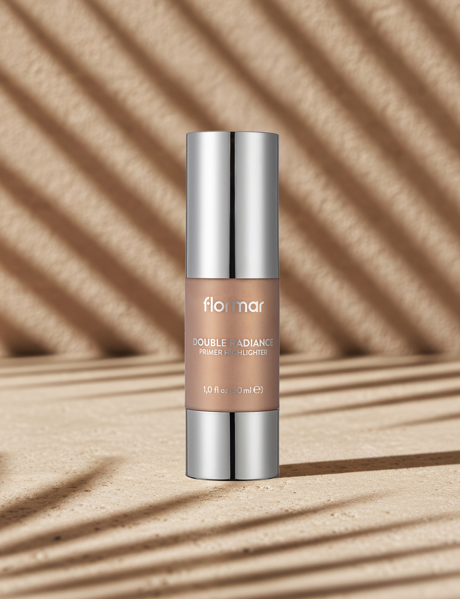 Double Radiance Primer Highlighter Champagne - Image 5